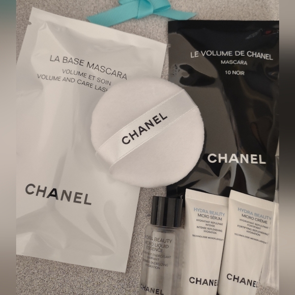 Chanel makeup and skincare sampler, brand new! - Picture 2 of 3